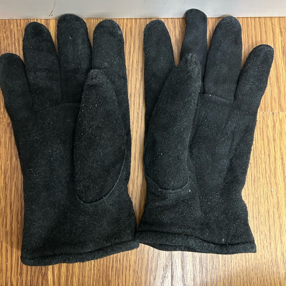 Black Winter Gloves